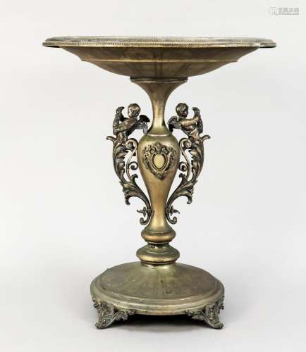 Large centerpiece, end of 19th cen