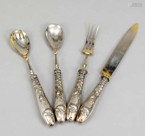 Four Art Nouveau serving pieces, G