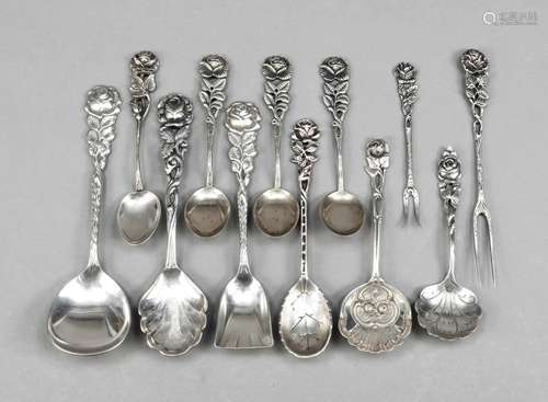 Nine pieces of cutlery, German, 20