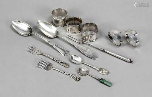 Set of twelve pieces, 20th c., sil