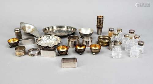 Mixed lot of small pieces, 20th c.