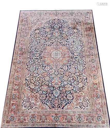 Silk carpet, 281 x 181 cm