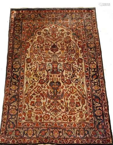 Silk carpet, 173 x 117 cm