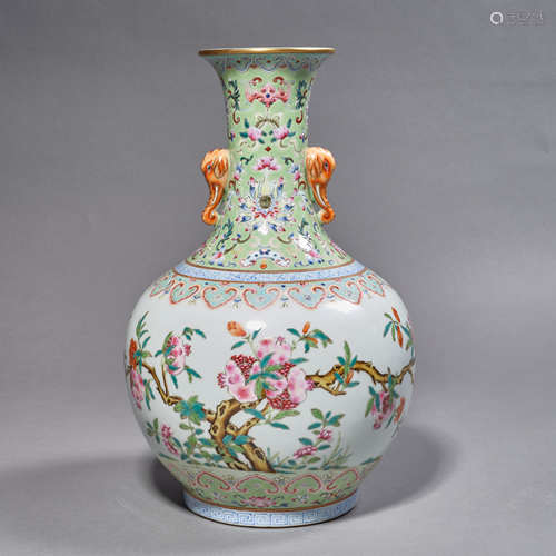 A Chinese Porcelain Famille Rose Vase