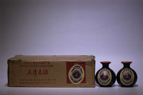 90年代初期产金钟牌天津名酒玫瑰露酒（中华人民共和国产品—高度）