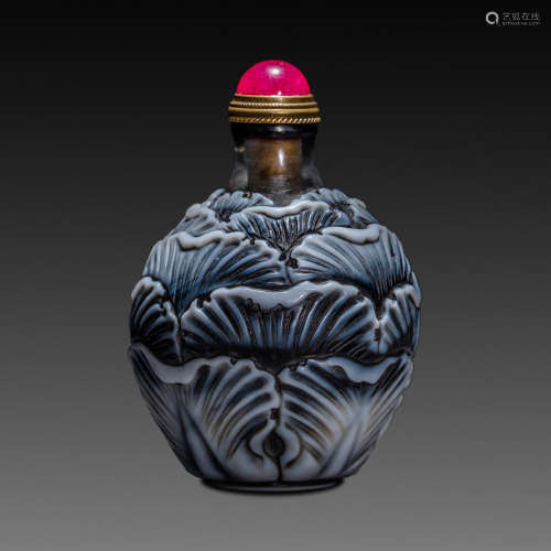 China Qing Dynasty
Glass snuff bottle