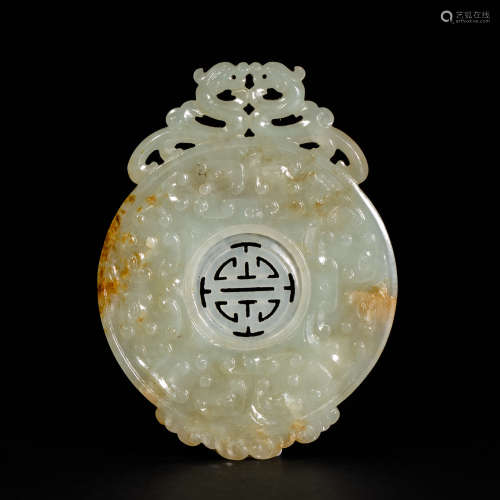 China Qing Dynasty
Hetian jade ornament