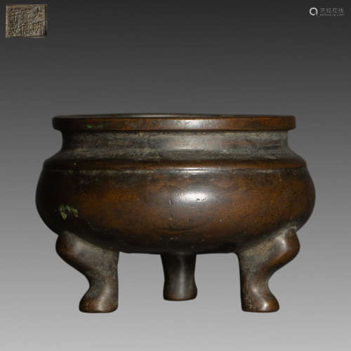 China Ming Dynasty
Xuande inscription bronze incense burner