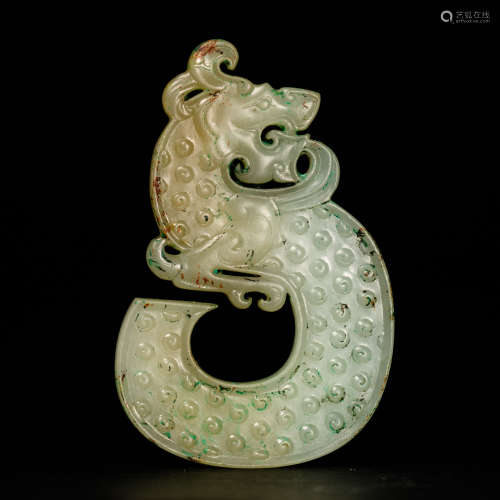 China Han Dynasty
Hetian jade S-shaped dragon jade pendant