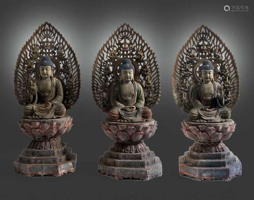 China Liao Dynasty
Set of wooden painted Buddha statues