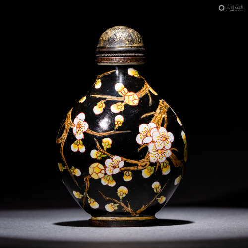 China Qing Dynasty
Enamel snuff bottle