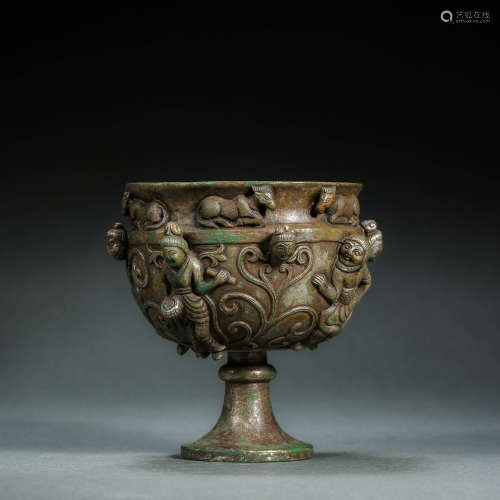 China Han Dynasty
Carved Silver Bean Cup