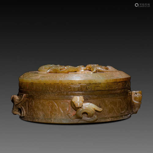 China Han Dynasty
Hetian jade cover box