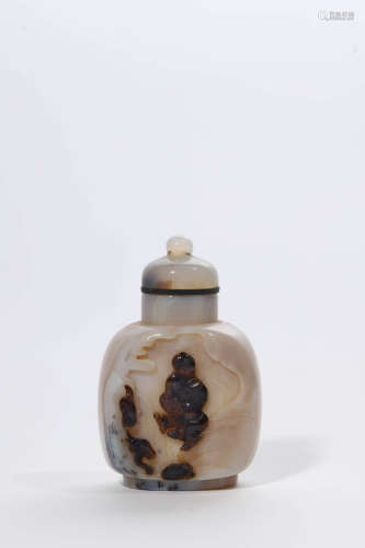 Carved Agate Boys Playing Snuff Bottle