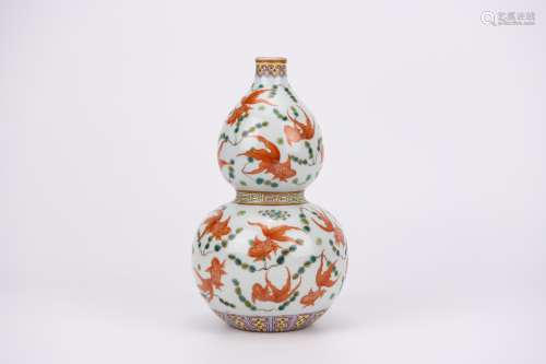 Famille Rose Goldfish Double-Gourd-Shape Vase