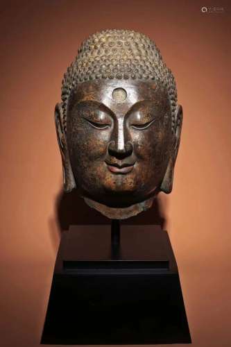 Cliff Buddha head of Northern Dynasty