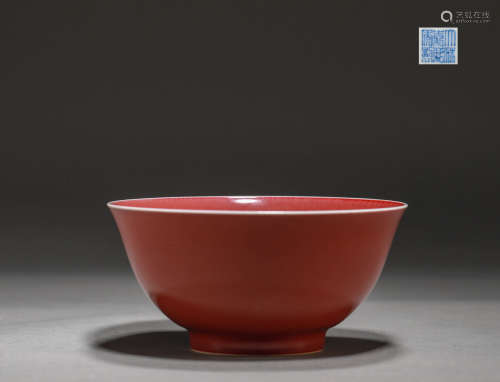 Shepherd's purse red glazed bowl in Qing Dynasty