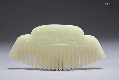 White jade comb of Tang Dynasty