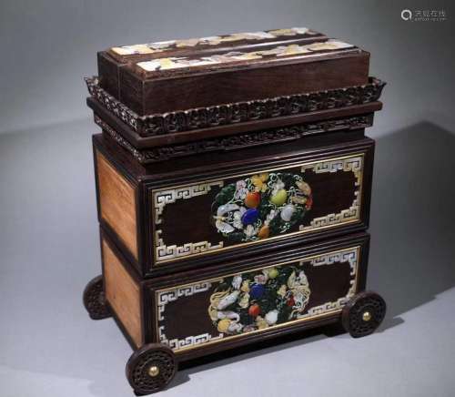 Red sandalwood treasure box inlaid in Qing Dynasty