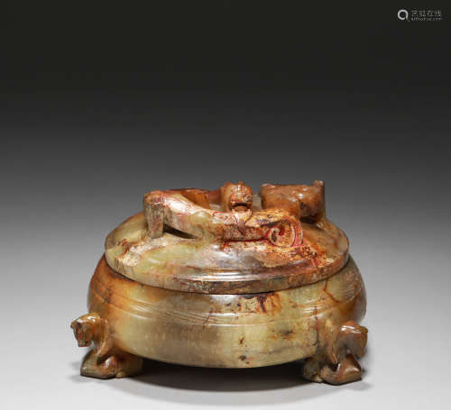 Warring States period Hetian Yulong pattern covered pot