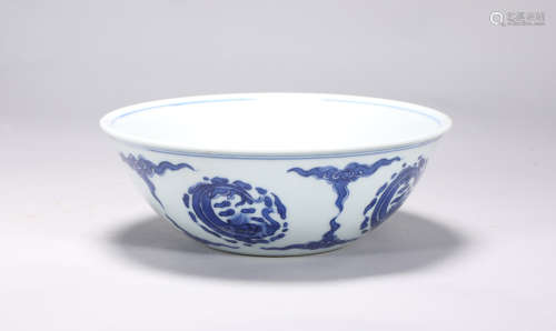 Qing Dynasty Kangxi blue and white troupe Phoenix bowl