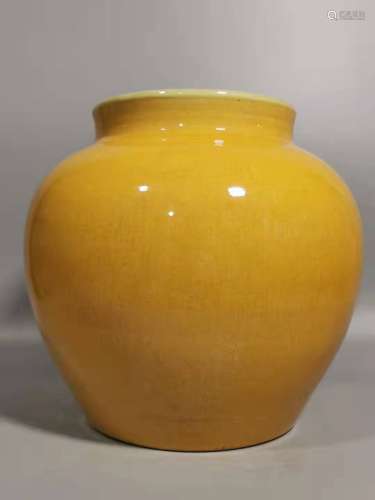 黄釉罐