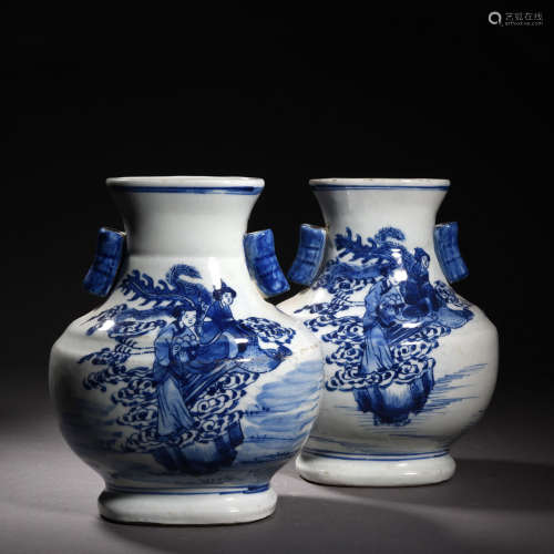 A Pair of Blue and White Double-Eared Moon Flask