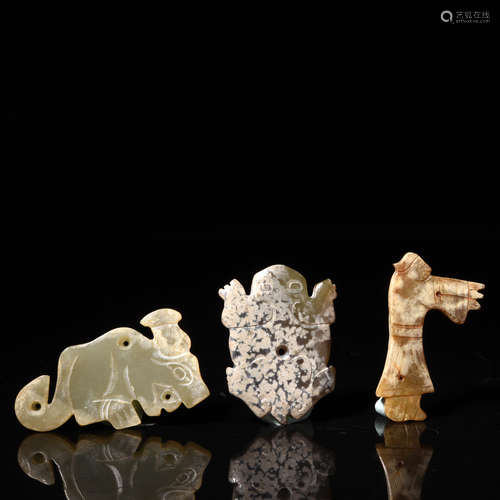 Three Carved Jade Figure, Toad and Mythical Beast