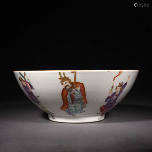 A Famille Rose Eight Figures Bowl