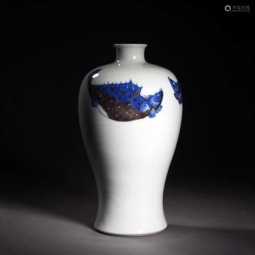 A Copper Red Glaze and Underglaze Blue Fish Meiping