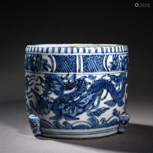 A Blue and White Twin Dragon Censer