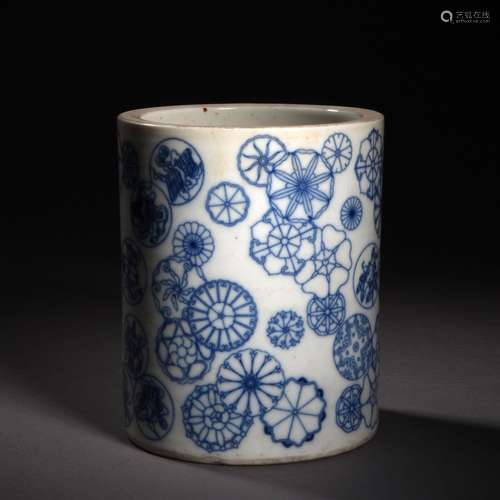 A Blue and White Floral Brushpot