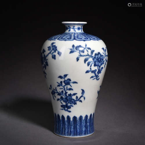 A Blue and White Floral Meiping