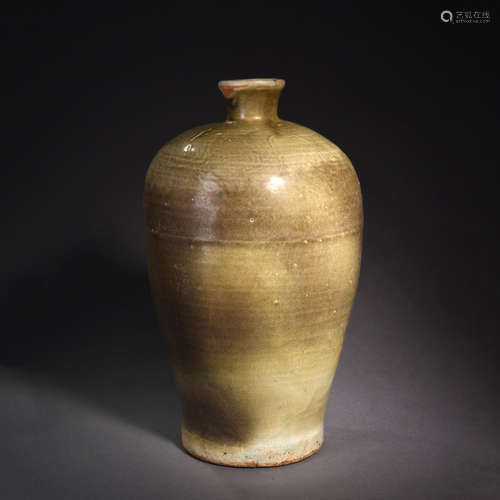 A White Glaze Meiping Vase