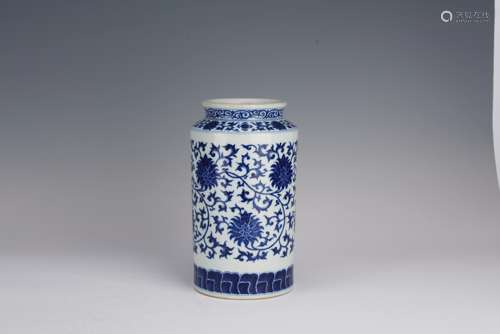 Blue and White Interlocking Lotus Vase