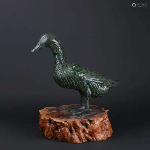 CARVED SPINACH-GREEN JADE DUCK ORNAMENT