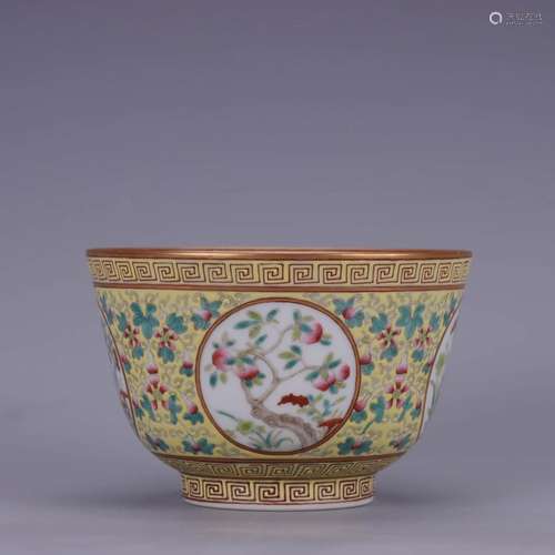 FAMILLE ROSE FLORAL BOWL