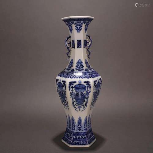 BLUE AND WHITE TWIN-FISH HEXAGONAL VASE