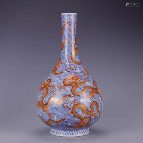 IRON-RED GLAZE AND UNDERGLAZE BLUE DRAGON BOTTLE VASE