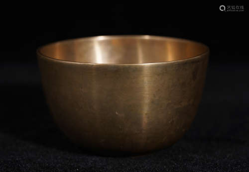 带款钵式铜碗