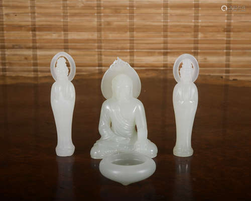 A set of jade buddha