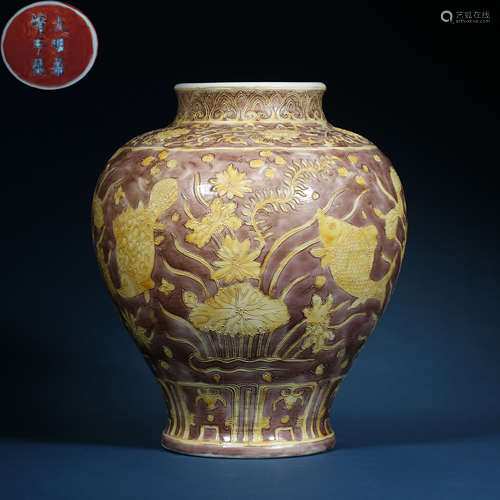 Ming Dynasty,Yellow Glaze Red Ground Jade Algae Pattern Jar