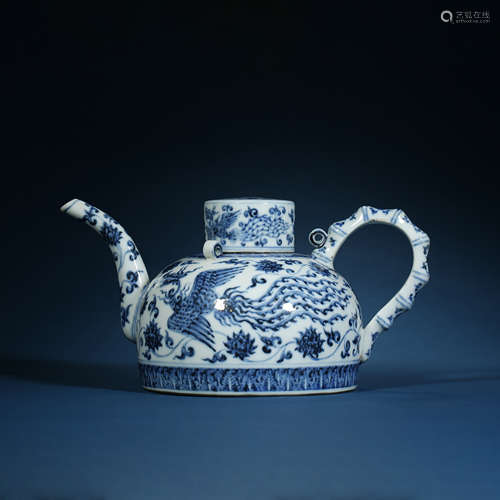 Ming Dynasty,Blue and White Phoenix Pattern Holding Pot