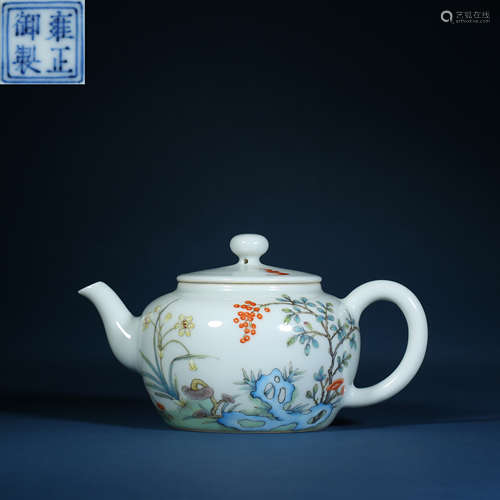 Qing Dynasty,Famille Rose Flower Tea Pot