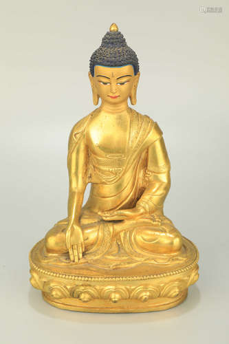 A Gilt Bronze Buddha Figure Statue