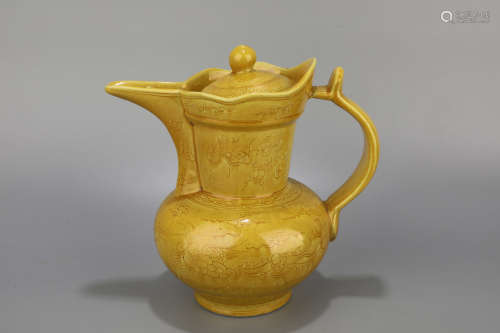 A Yellow Glazed Porcelain Pot