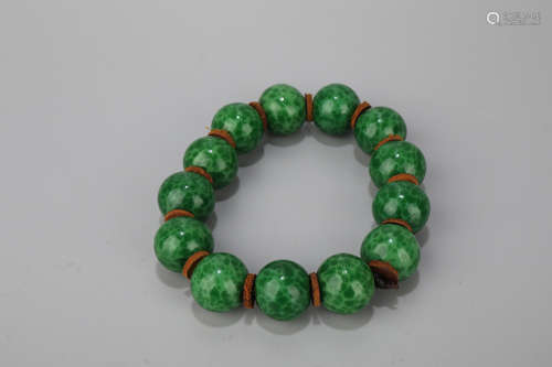 An Agate Bead Bracelet