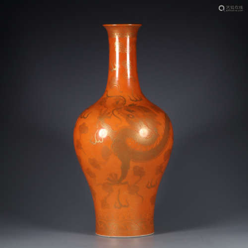 A Red Base with Gold Outline Dragon Pattern Porcelain Vase