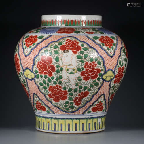 A Wucai Children Pattern Porcelain Jar