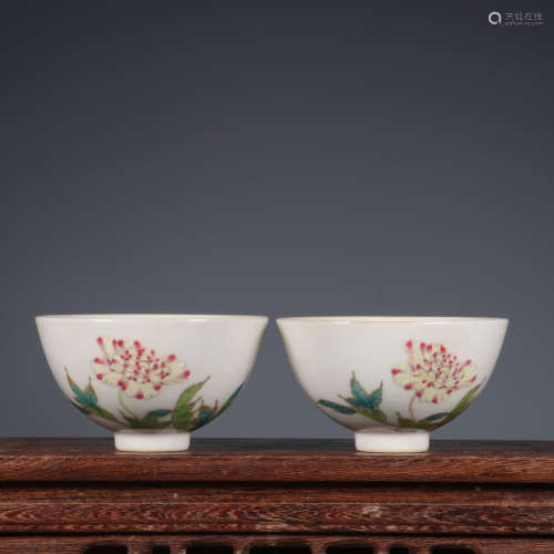 A Pair of Famille Rose Peony Pattern Porcelain Cup